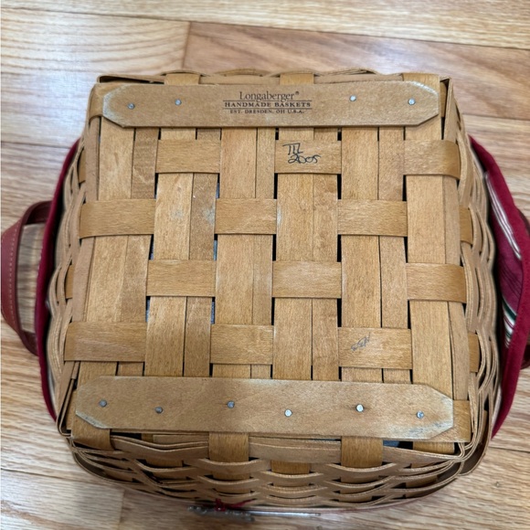 Longaberger 2005 Christmas Collection Silver Bells Basket – Celebrating 25 years - Picture 4 of 10